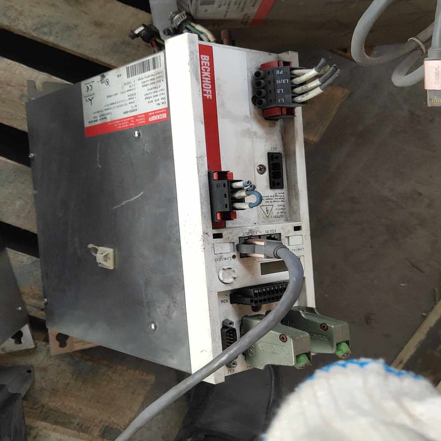 倍福伺服驱动器ax5203-0000实物图。功能包好。{议价}