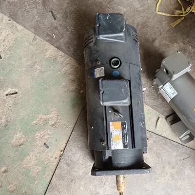 剩余日机电装电机，型号NA20-180F-X11 ，全新—议价