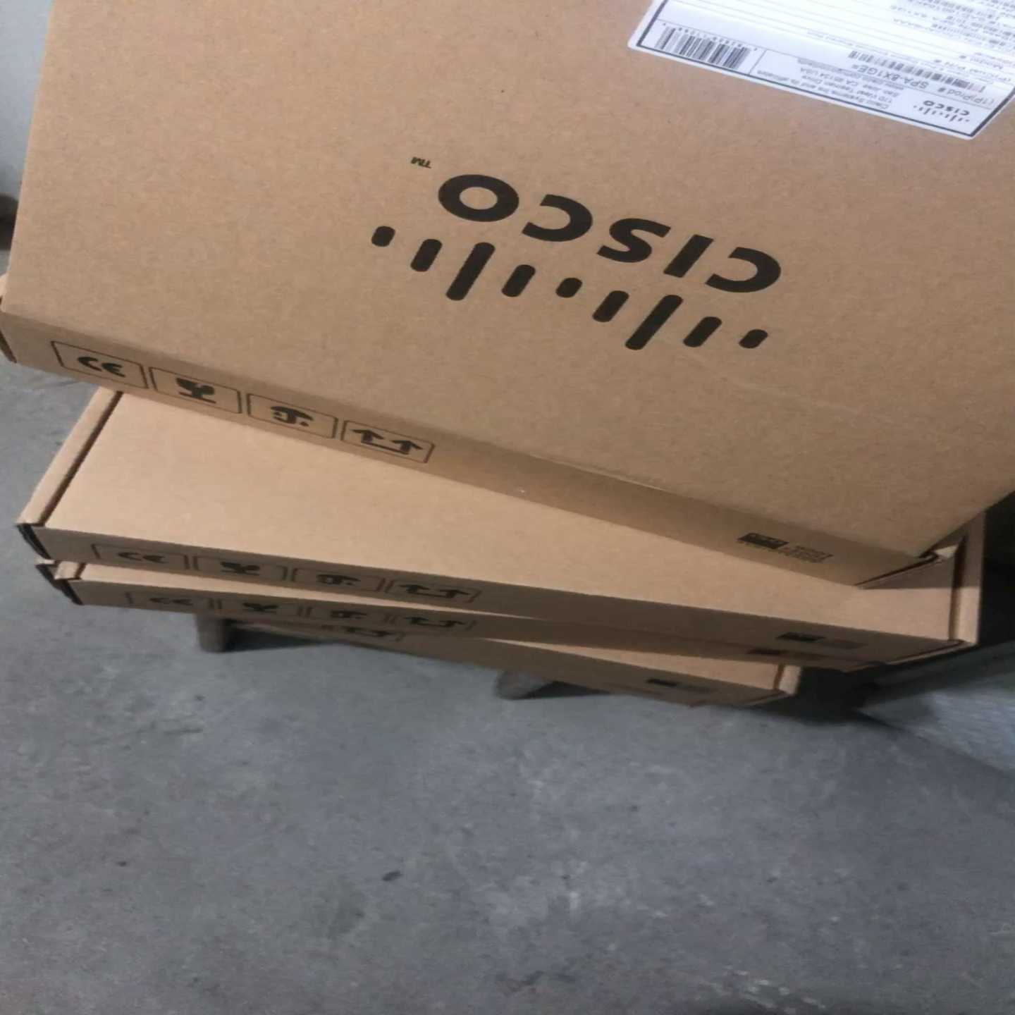 询价~思科SPA-8X1GE帶包五张单张2800 !有興趣聯