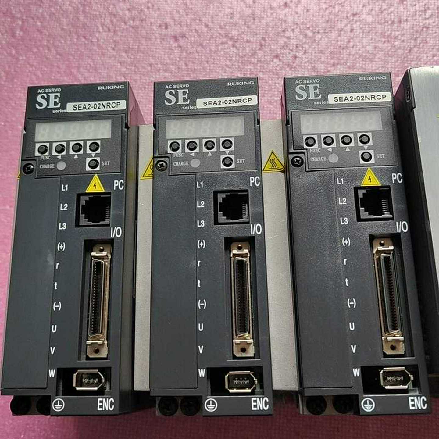 GT2-H32 基恩士传感器，配件齐全。。内外一【卡奥电子】