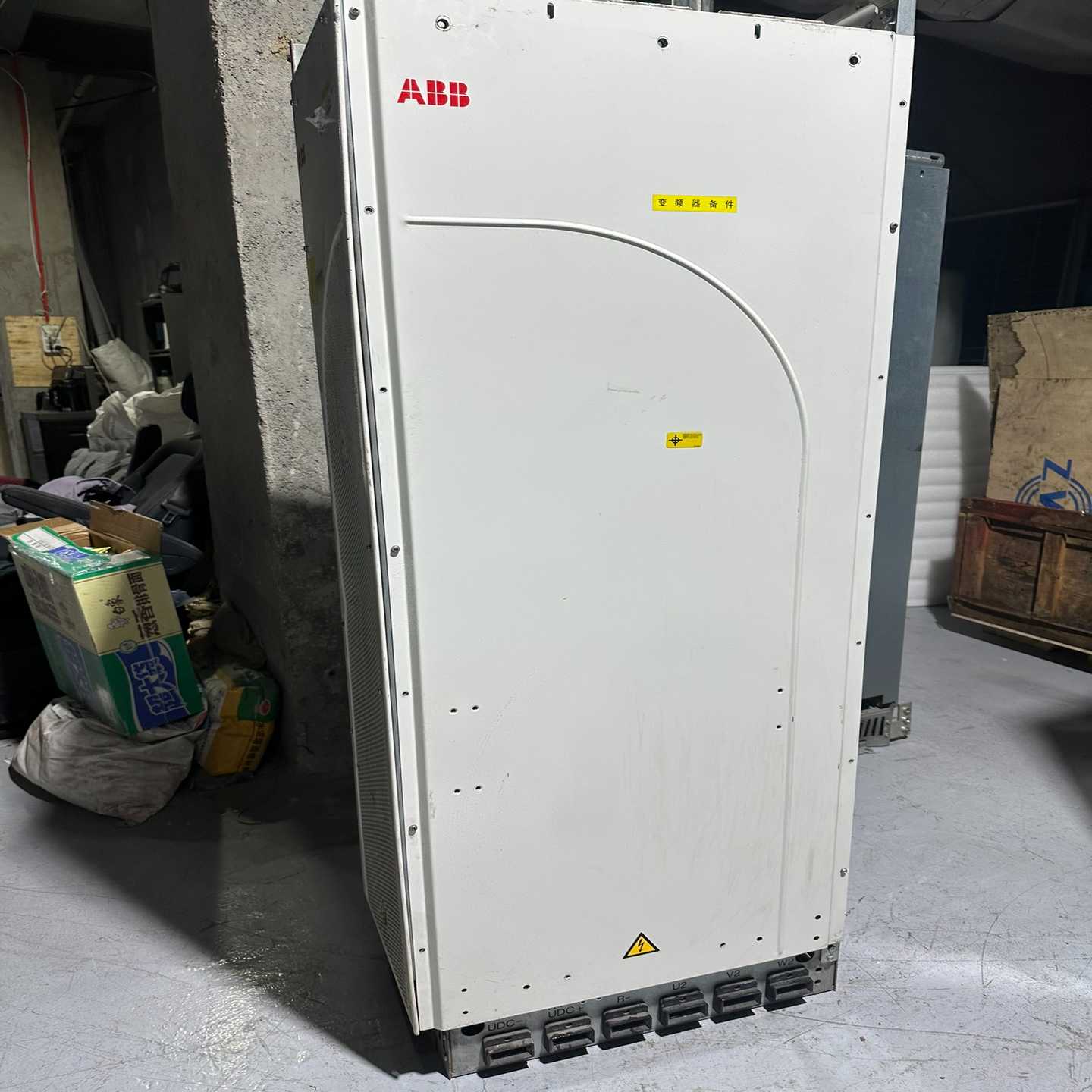 咨询-ABB800变频器200KW/ACS800-04M-0260