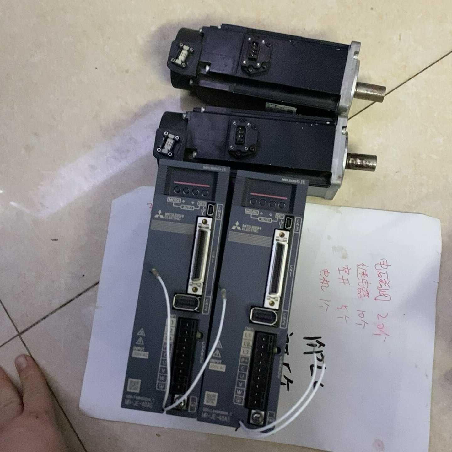 三菱伺服MR-JE-40ASHJ-FS43J数量是2套；议价
