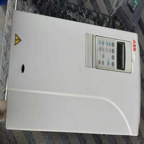 ABB变频器55kw  型号ACS800-01-0060-3~询价