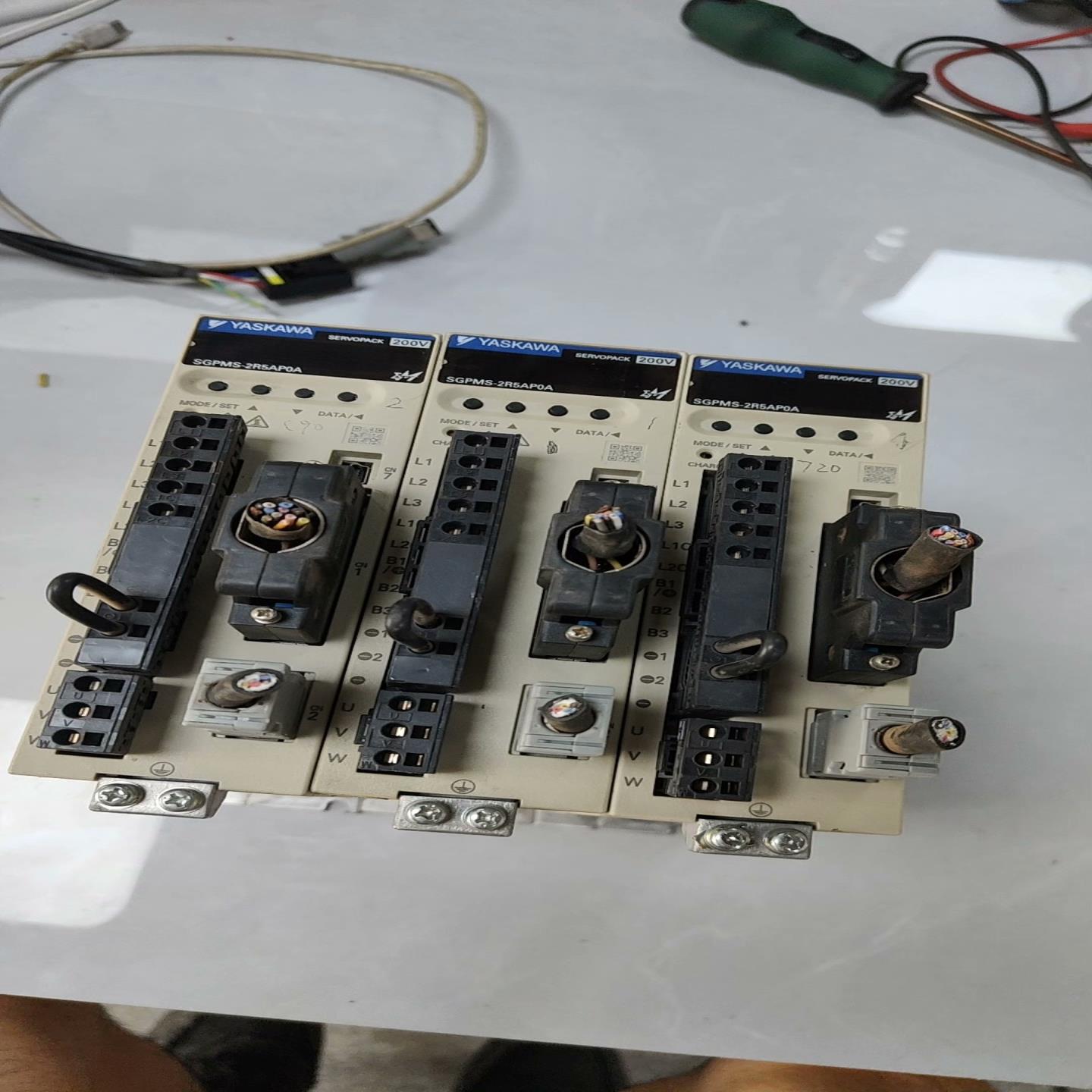 安川伺服驱动器450W，SGPMS-2R5AP0A，【白零商行】