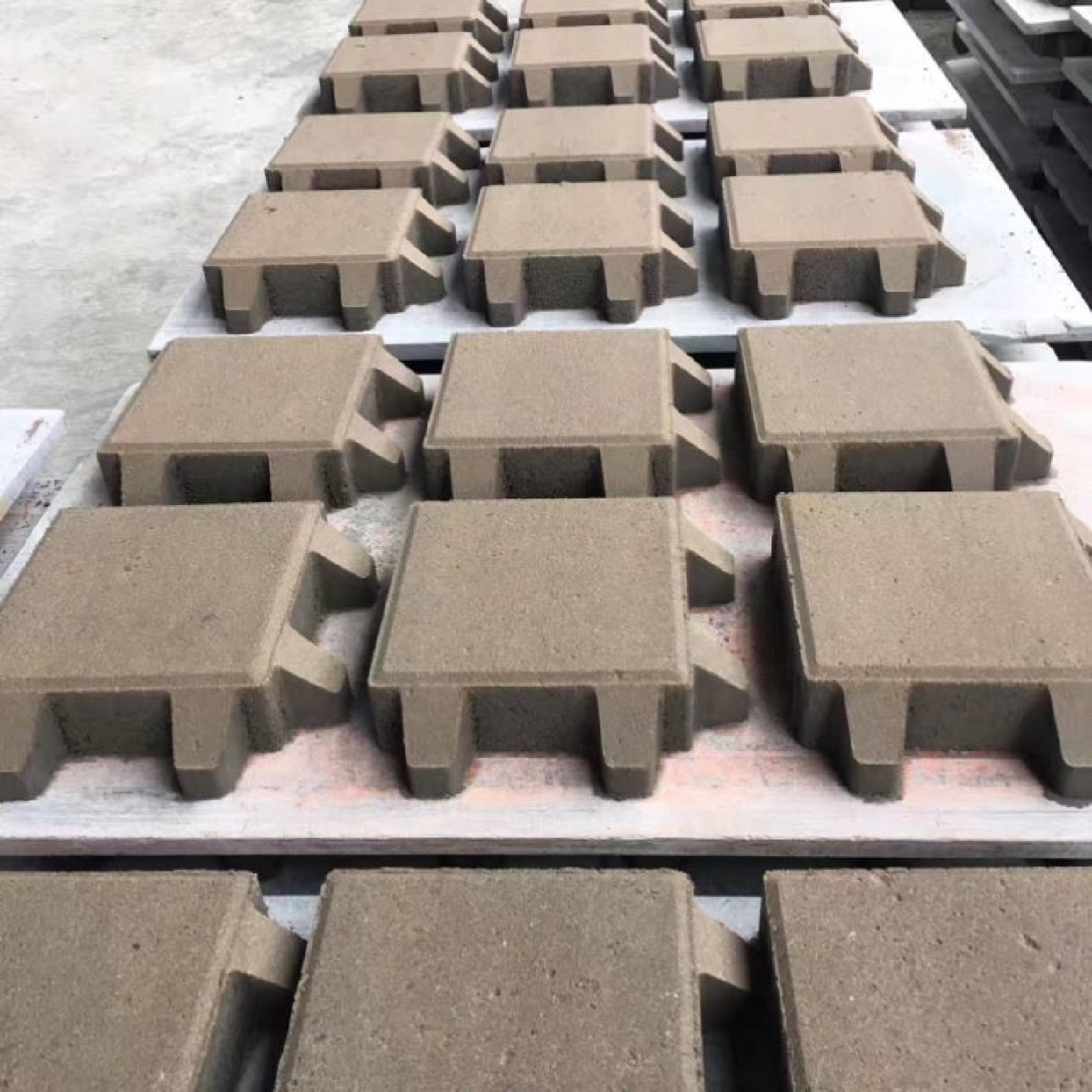 蟹脚砖绿色本色植草砖螃蟹砖四角砖护坡砖八字砖井字草坪砖,基础建材,基础材料,淘宝优惠券,粉丝福利购,淘宝优惠卷