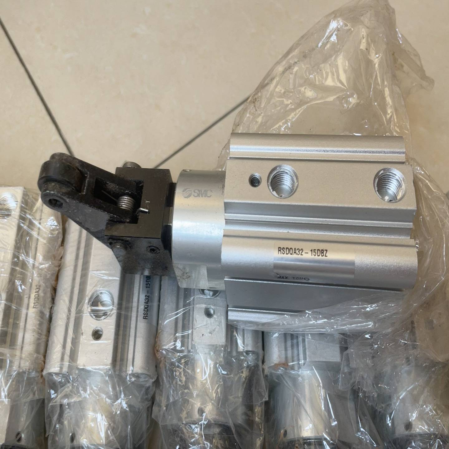 原装正品SMC气缸RSDQA32-15D阻挡气缸拆机品