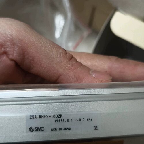 议价25A-MHF2-16D2R-M9BL，3个