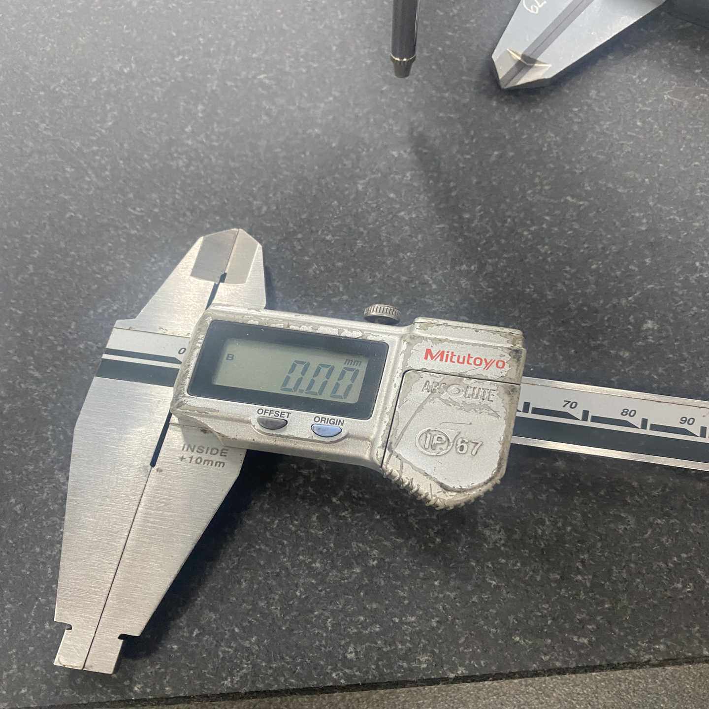 日本三丰Mitutoyo数显卡尺，型号CDN-P20PMX，议价