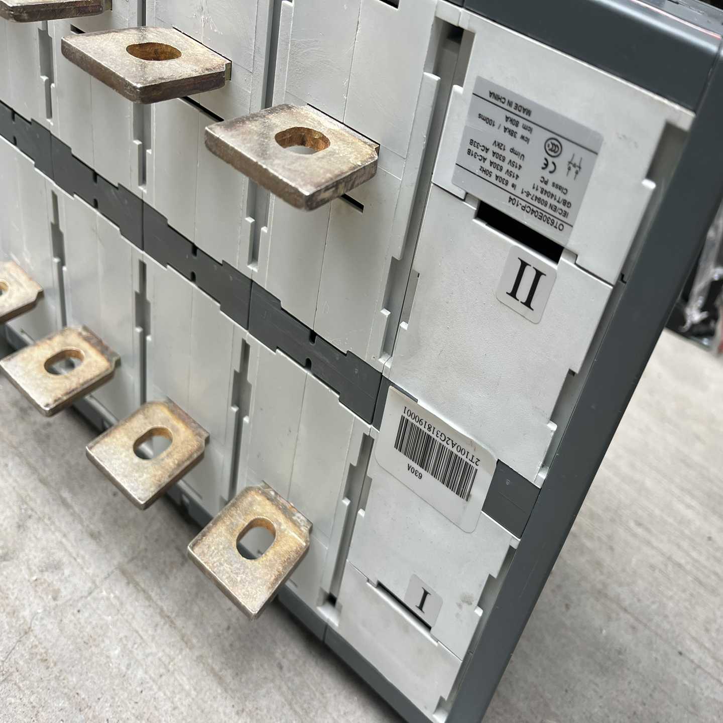 （请咨询）二手拆机4PABB隔离开关，型号OT630E04CP-104