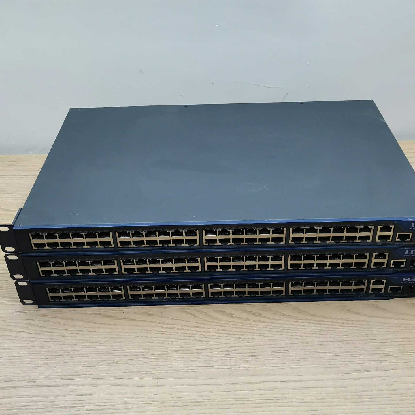 H3CMSR30-11F48口百兆2口以太网交换机--议价商品