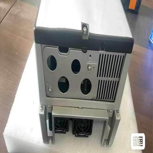 AB变频器20BD077A3AYNANC0，99新，