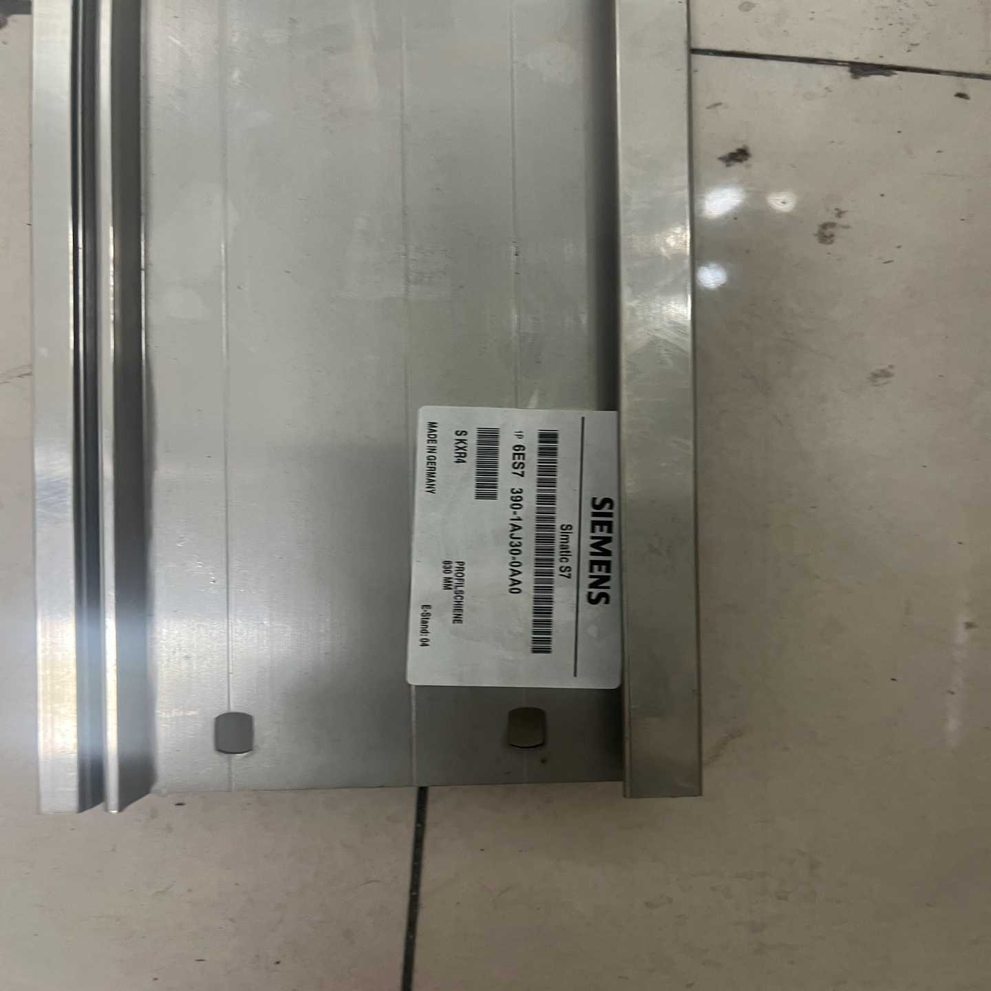 议价6ES7390-1AF30-0AAc0西门子模块底板全新包邮现货/维修