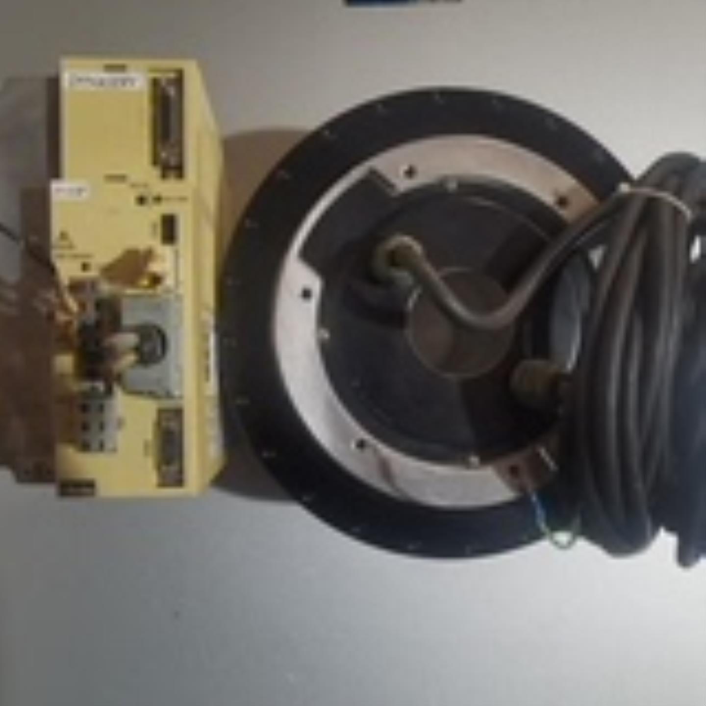 YOKOGAWA横河UD1AG3-100N-6KD-2TA-N加DM1A-100G电机 实物图