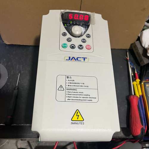 艾克特变频器AT500-T3-4R0G/5R5PB 4KW/