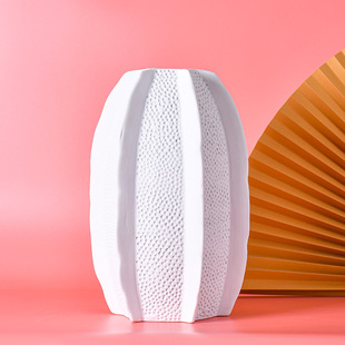 纯白创意陶瓷花瓶抽象轻奢家居插花软装 欧式 花盆玄光餐桌摆件