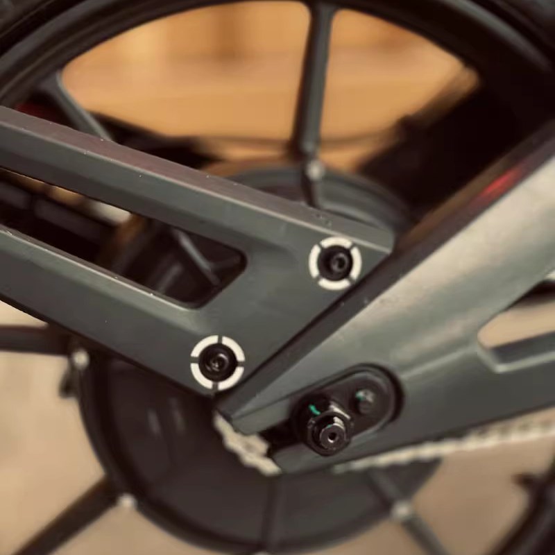 适合小牛sqi车身个性装饰车贴警示标识镭射贴纸反光防水贴