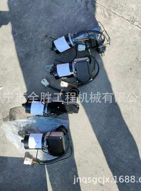 供应D85ESS-2推土机驾驶室雨刷电机总成14X-911-3111/3130