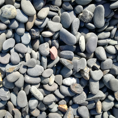 黑色鹅卵石黑雨花石石子园林道路用石子黑色铺路石头河滩石水洗石