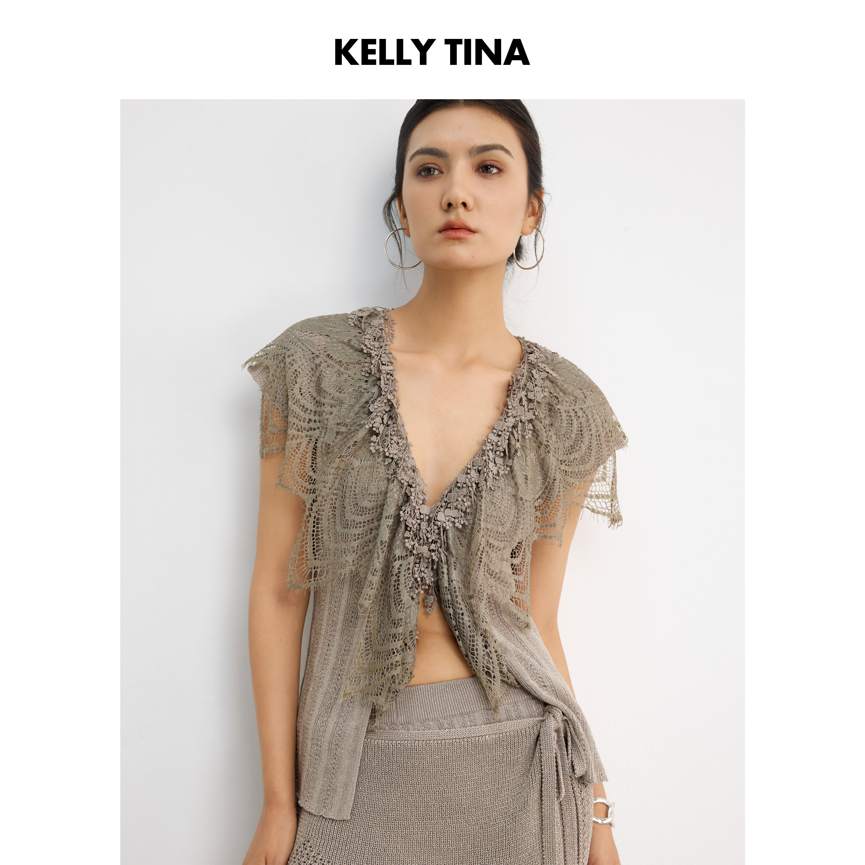 KELLY TINA 金棕碎闪蕾丝叠穿针织开衫女2026夏季流苏V领上衣
