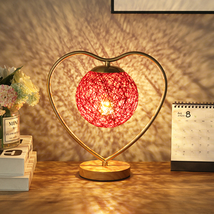 婚礼结婚陪嫁长明台灯喜庆红色少女in 新婚婚房卧室床头气氛夜灯