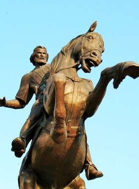 骑马雕塑景区动物玻璃钢铸铜场景古代人物大型石材名人雕像定制