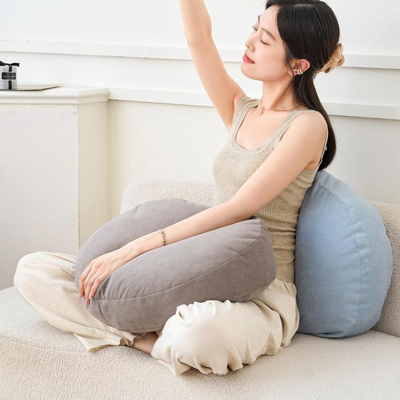 抱枕日式蓬软太鼓椅子腰靠办公室护腰沙发靠枕靠垫奶油风床头靠背