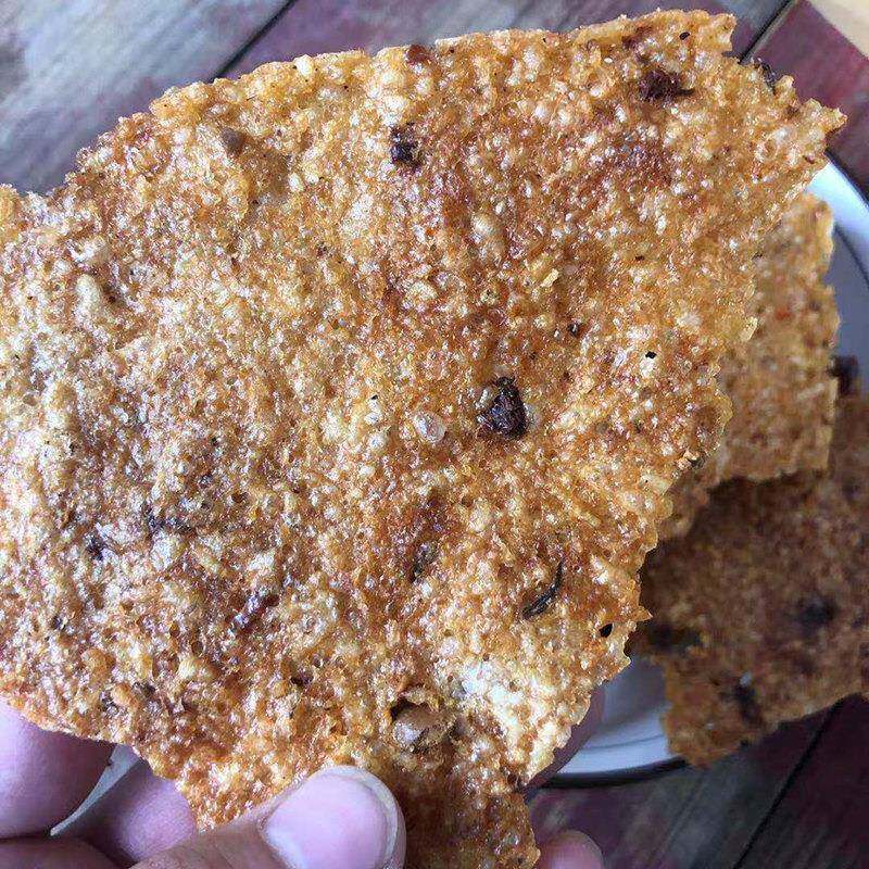 正宗手工大米锅巴安徽大别山特产牛肉蒿子糯米锅巴香辣锅巴农家手