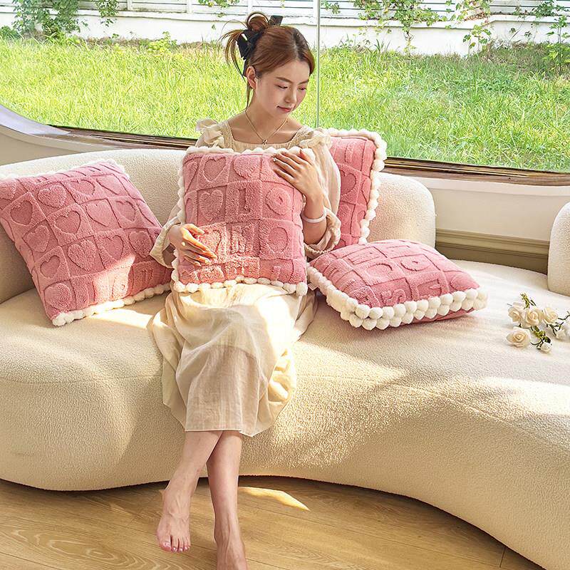 车内午睡枕头毯子二合一2025新款加厚珊瑚绒办公室抱枕被二合一