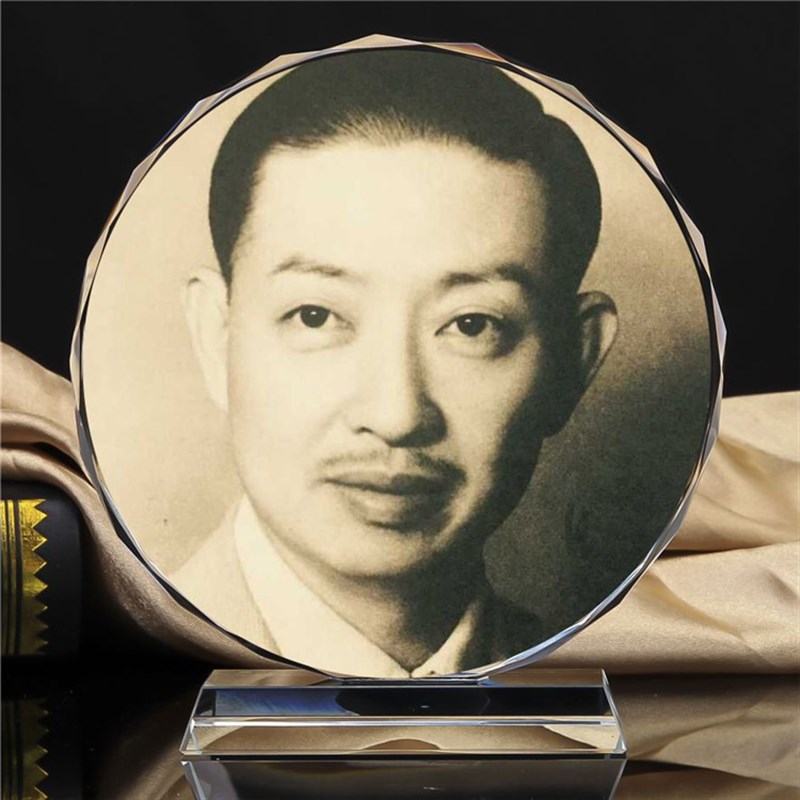 中国京剧艺术家梅兰芳画像珍藏品水晶摆件工艺品书房摆设周边模型