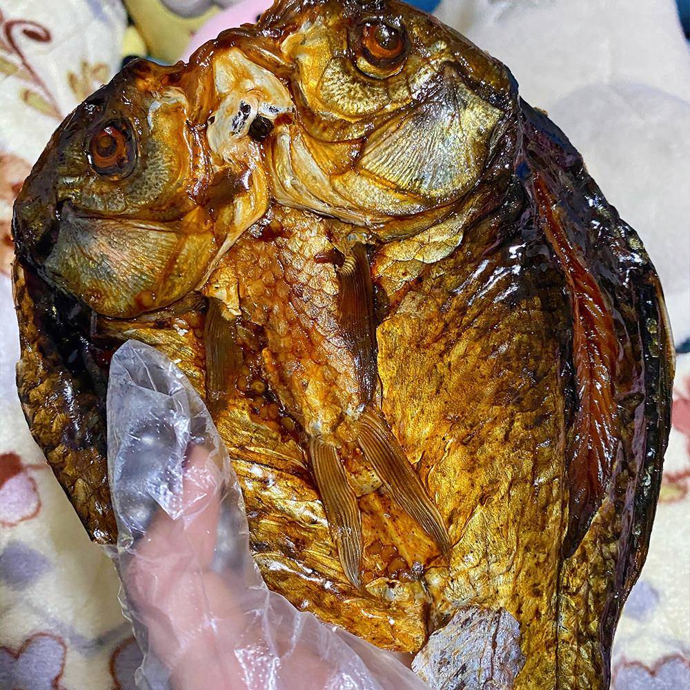 爆辣即食鱼零食丫丫手工麻辣酱板鱼手撕鱼湖南特产爆辣整条风干即