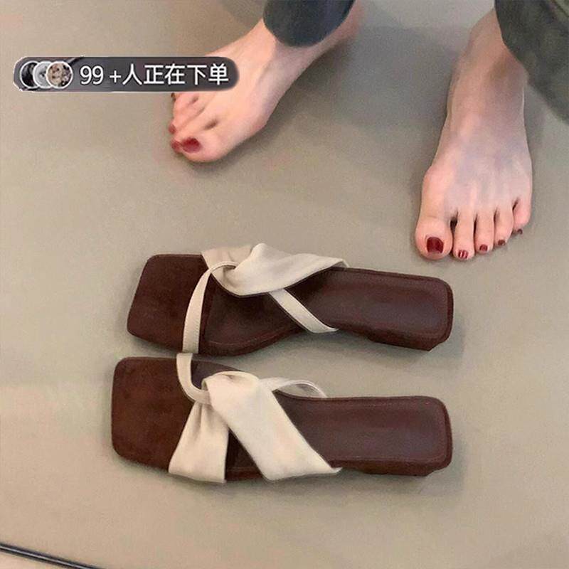 好货法式低跟坡跟凉拖鞋女夏季外穿2026新款配裙子一字拖气质高跟