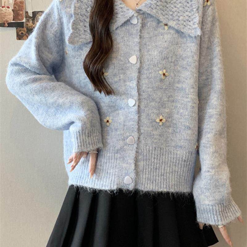 好货浅蓝色娃娃领长袖针织开衫毛衣外套女2025秋大码胖mm花朵刺绣