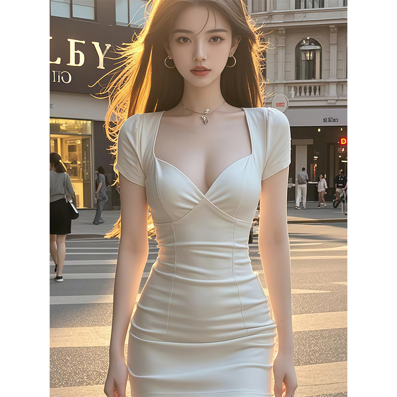 超低深v连衣裙2025新款女