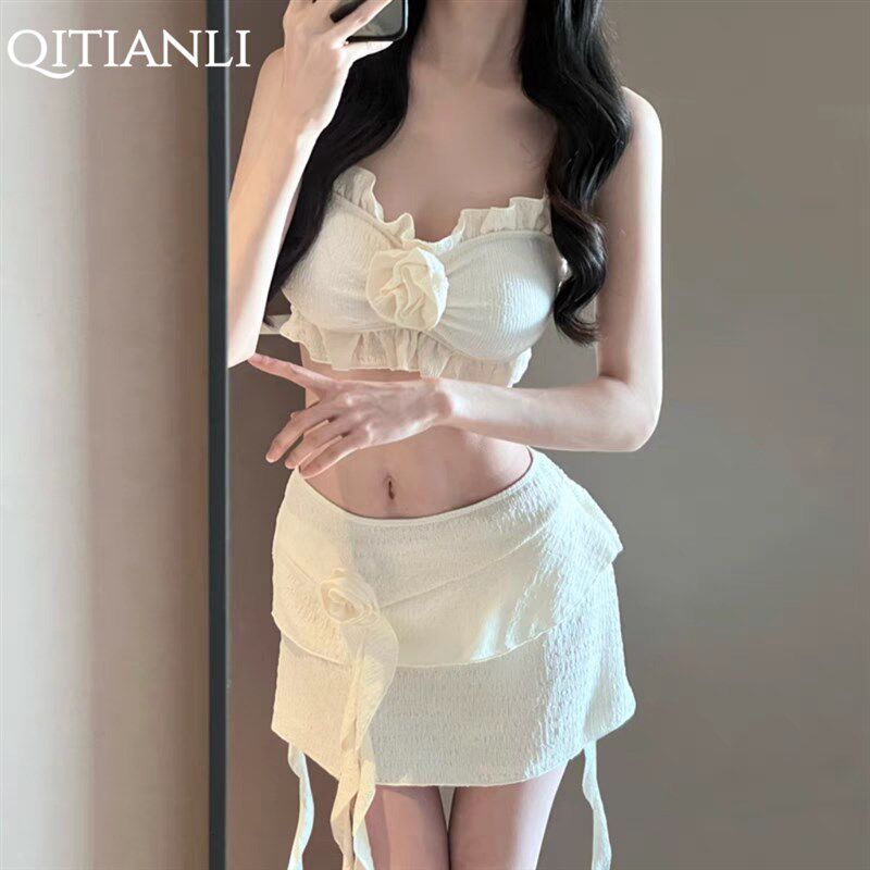 2025新款泳衣女高级感分体裙y式小胸比基尼三件套纯欲风度假泡温