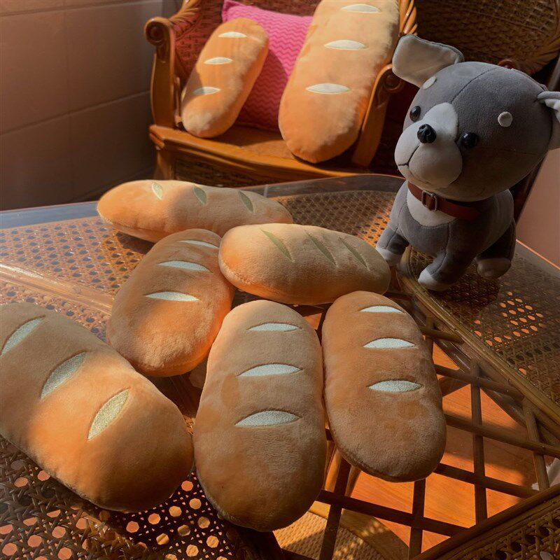 可爱面包抱枕趴睡枕沙发靠垫小号毛绒儿童玩偶狗狗猫咪宠物布娃娃