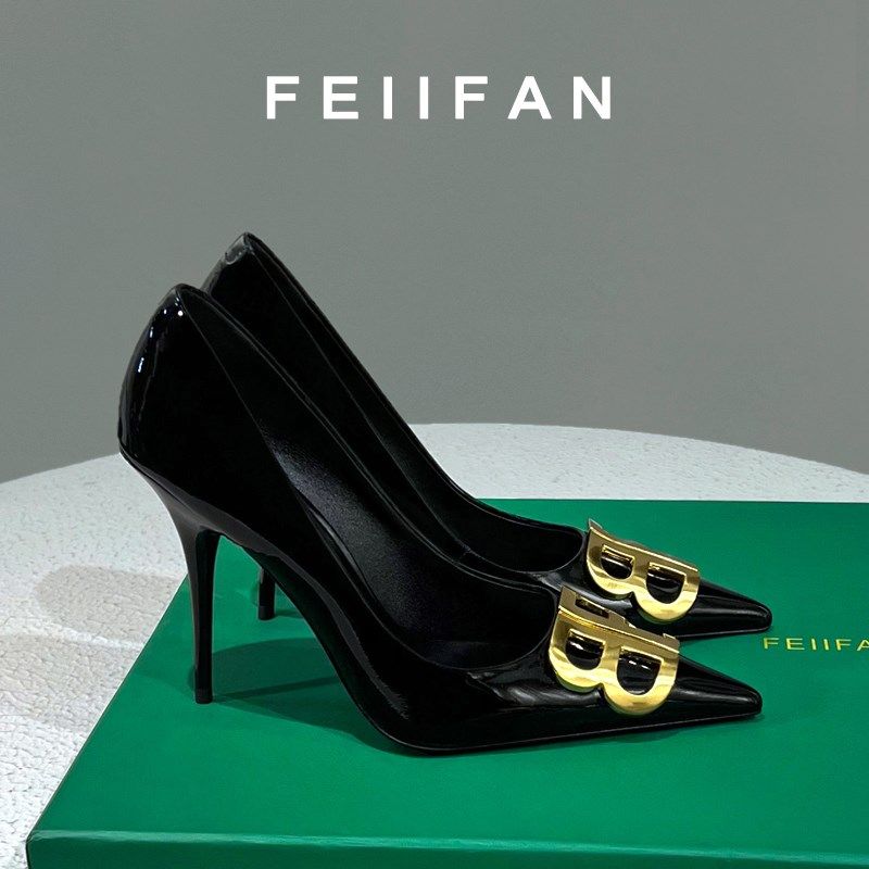 黑色尖头高跟鞋2024秋冬新款女士细跟高级感金属扣气质漆皮单鞋女