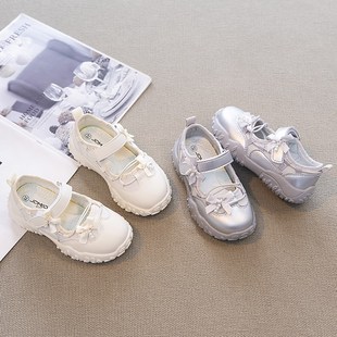 夏季2025新款时尚白色女宝宝鞋子夏天小清新便携式魔术贴可爱凉鞋