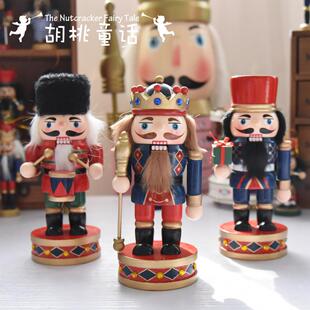 新款18cm胖款胡桃夹子国王圣诞礼物侍者鼓手士兵 人物造型小摆件