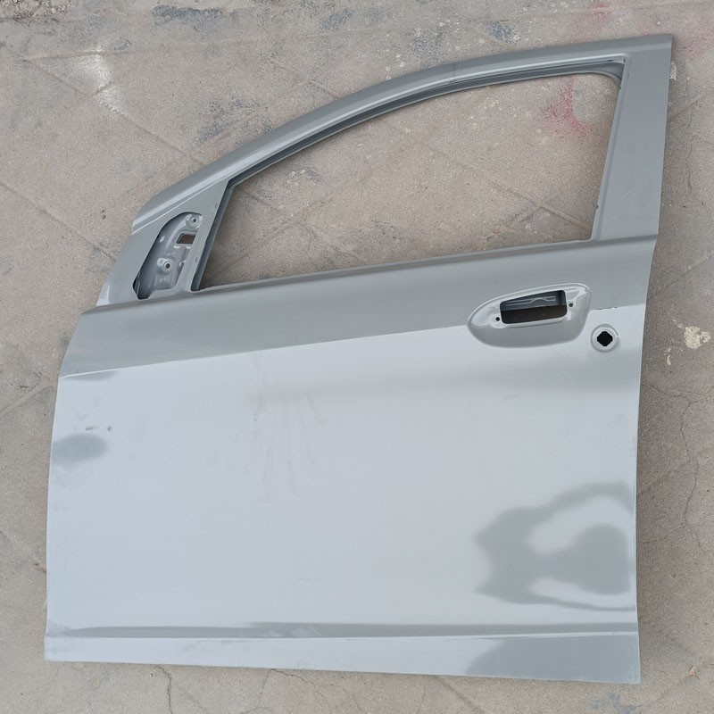比德文E3领尚宝路达骐骏雷丁i3电动汽车轿车钣金件车门前门后门
