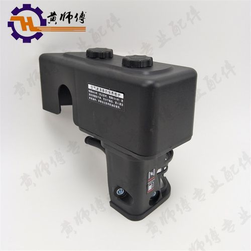 隆鑫汽油机水泵动力配件168F170F163F212CC长款空滤器滤清器总成