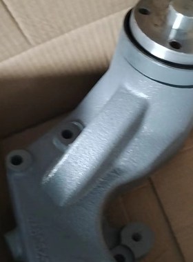 小松挖掘机PC300/360-8MO风扇支架进口轴承质保半年