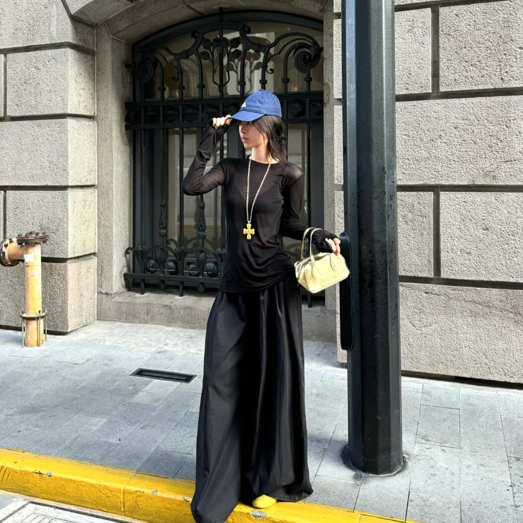 黑色长袖垂感显瘦防晒T恤女