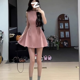 粉色连衣裙女2025款夏茶歇法式高级感小个子收腰显瘦气质赫本短裙