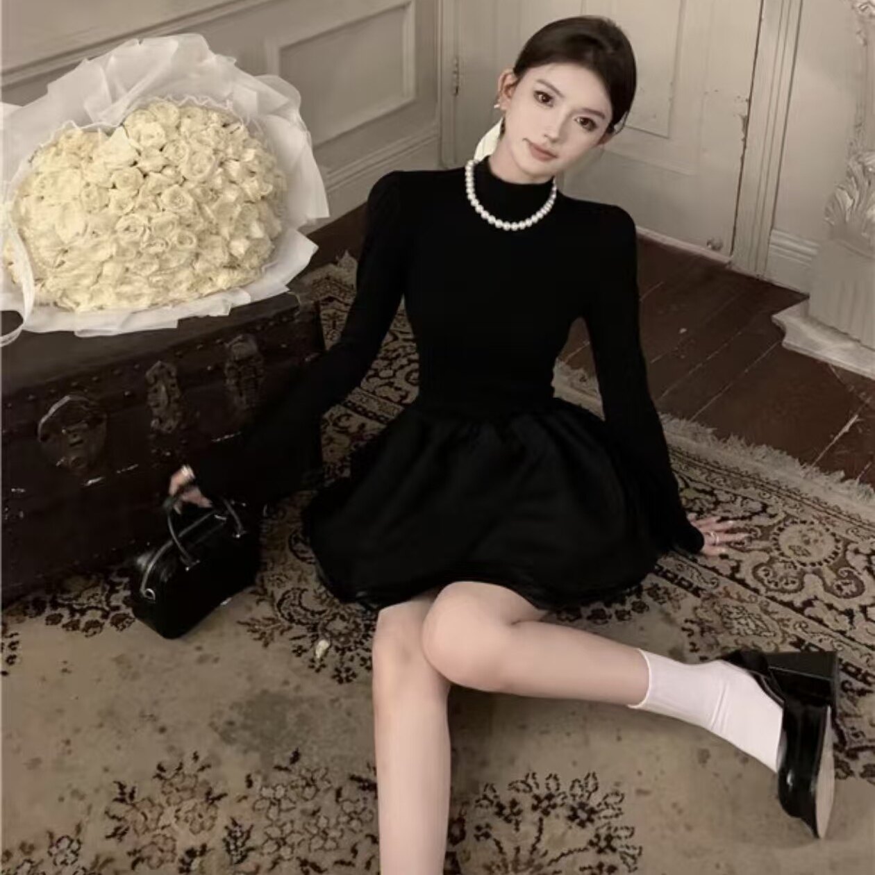 春秋丝绒复古收腰显瘦小黑裙