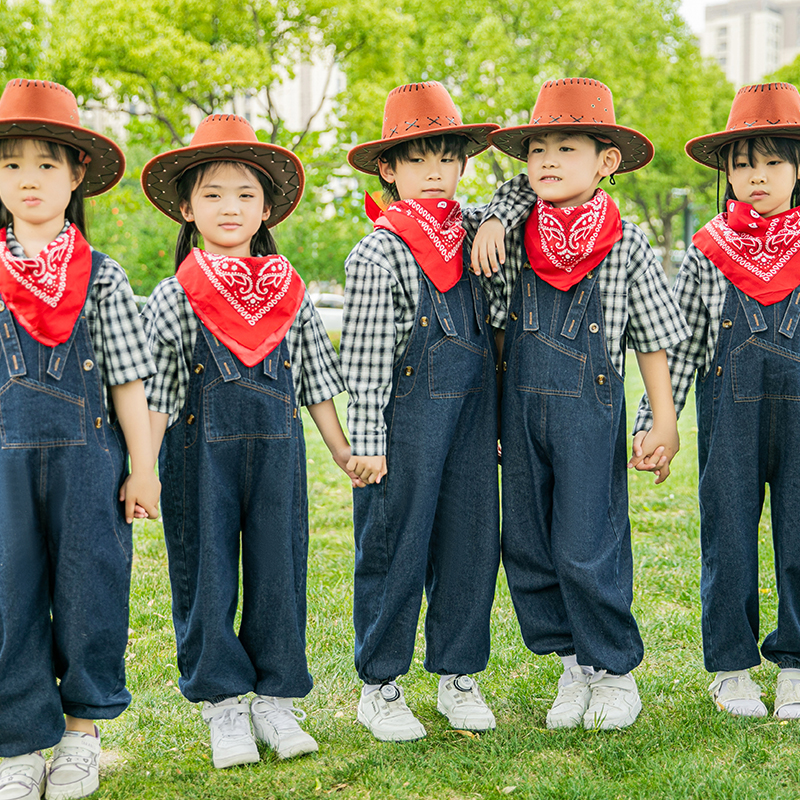 儿童背带裤演出服牛仔很忙男女花童小学生表演服套装幼儿园舞蹈服
