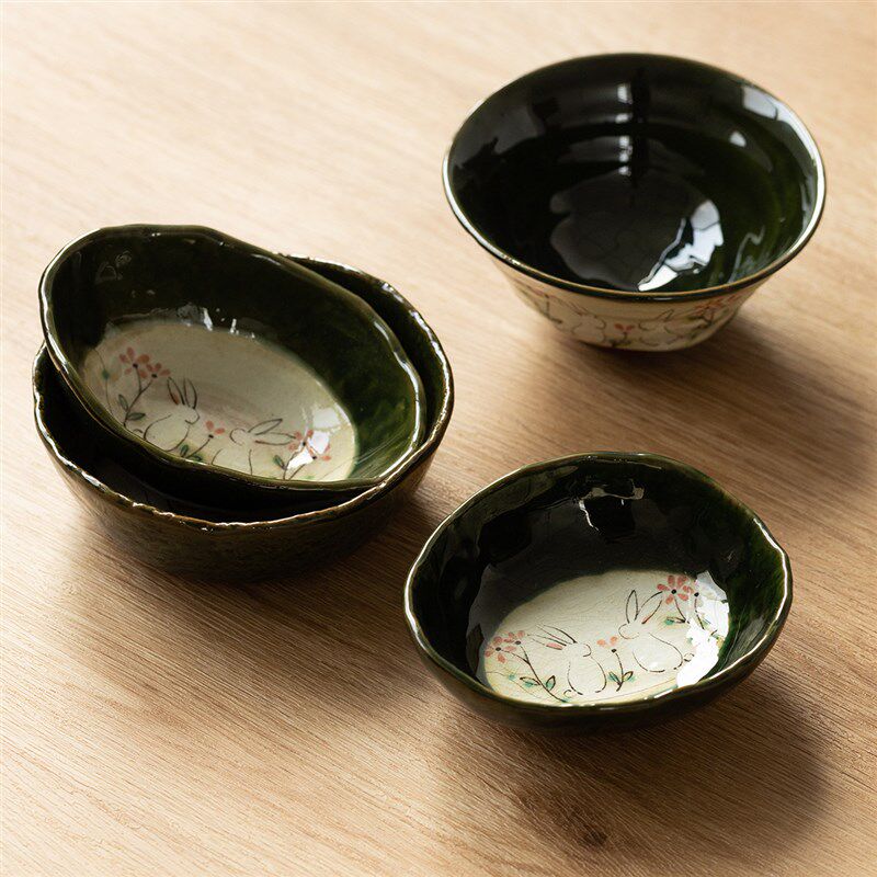 日本进口濑户烧手绘可爱兔子米饭碗复古餐具日式蘸料碗点心碗果盘