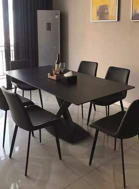 意式轻奢岩板餐桌餐椅高级极简家用网红椅子纯黑色现代简约小户型