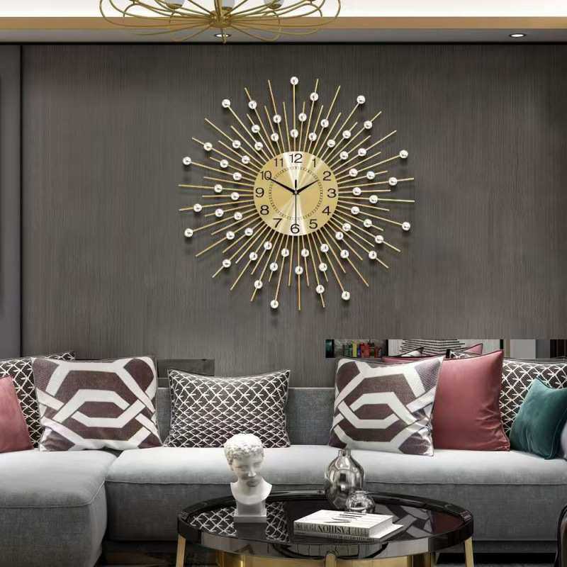 铁艺挂墙钟表客厅家用时钟轻奢新款墙上装饰挂钟现代简约潮设计感