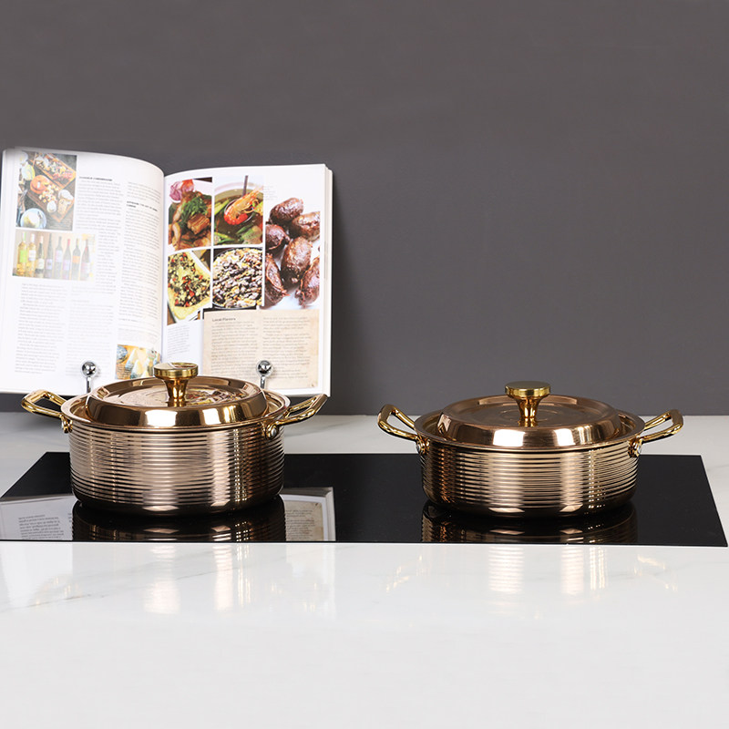 现代样板房间厨房饰品摆件橱柜砧板软装饰不锈钢锅具煎锅汤锅组合,家居饰品,装饰摆件,淘宝优惠券,粉丝福利购,淘宝优惠卷