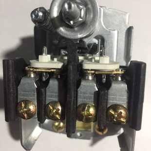 家用自吸泵增压泵开关水泵控制器耐震厚触点无塔供水东海PC